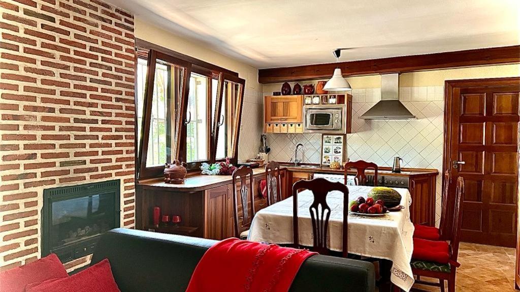 Casa Rural "Hazanas" Adanero Ngoại thất bức ảnh